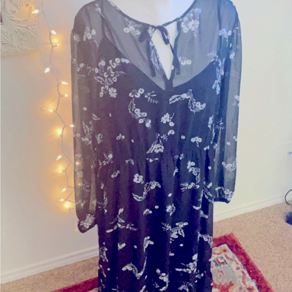 Who What Wear black floral semi sheer dress 1X